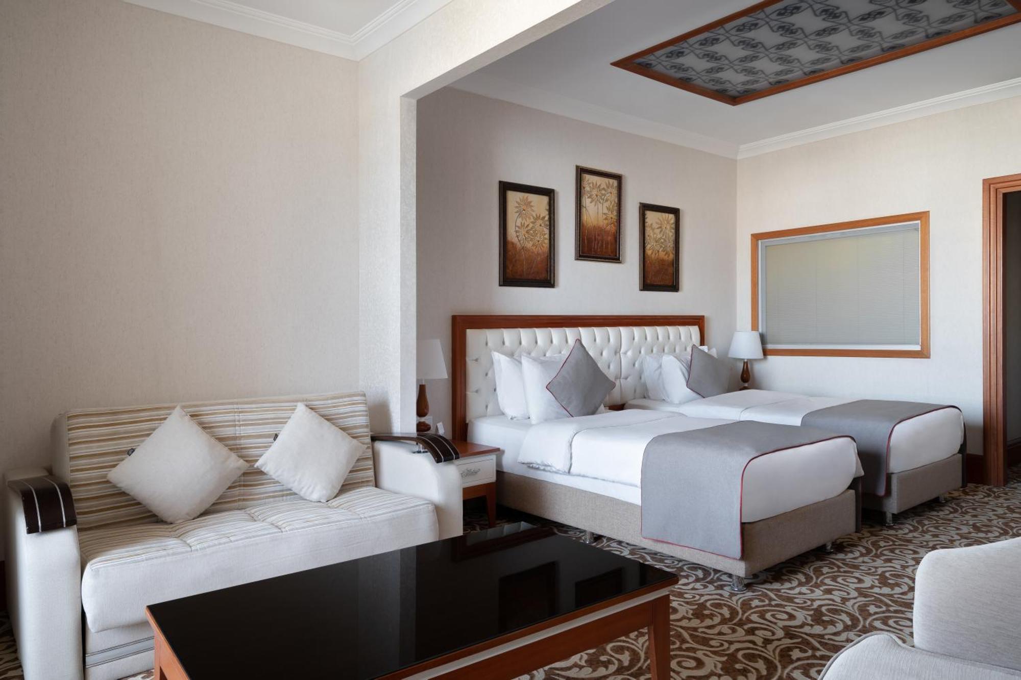 Ramada By Wyndham - Sulaymaniyah Salim Street Hotel Bagian luar foto